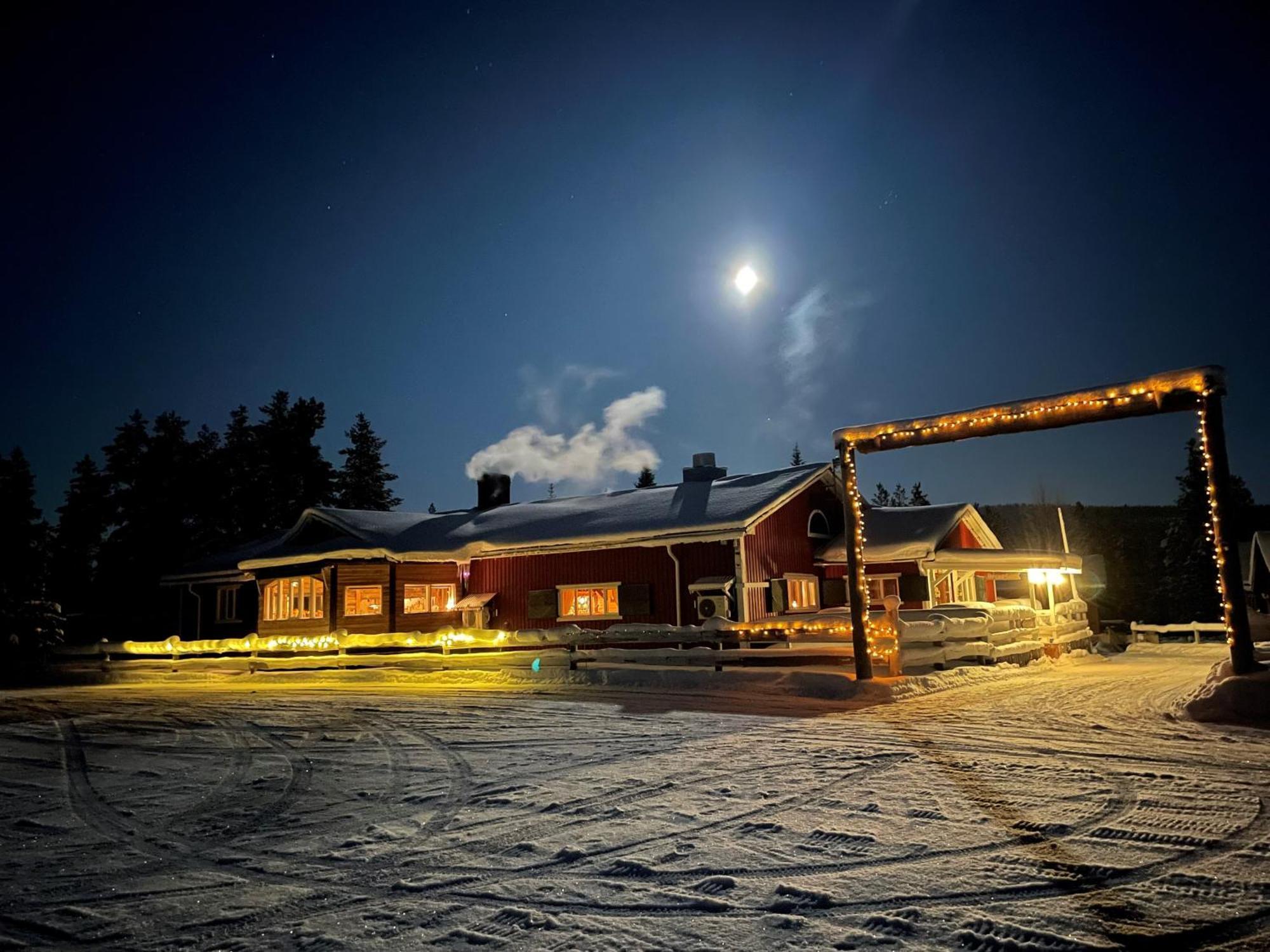 Skogen-Lodge Koskullskulle Екстер'єр фото